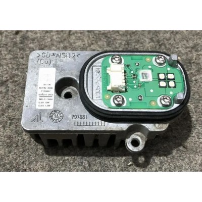 Б/У оригінал LED модуль ходовых огней Mercedes-Benz C-Class W205 2014-2018 A2059060601 1 305 715 284