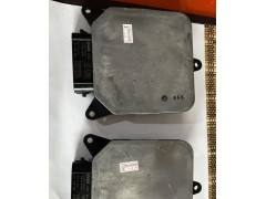 89908-47040 Правый LED модуль Toyota Prius 31800-70947 8105647800